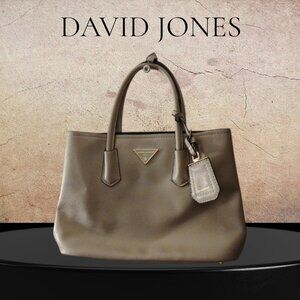 A David Jones Paris faux leather handbag